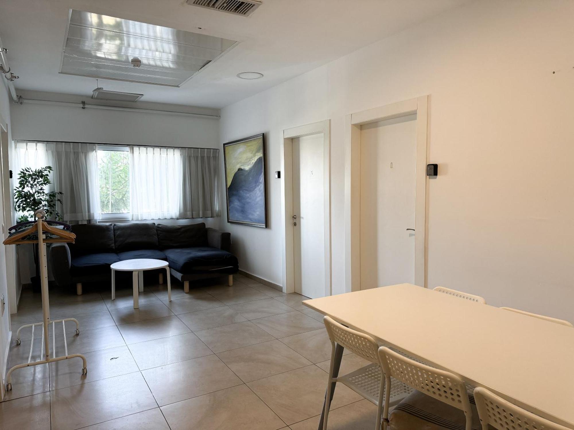 Begin19 Apartments & Hostel Tel Aviv Exterior foto